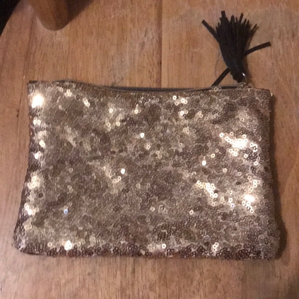 Cute Ipsy bag with extras